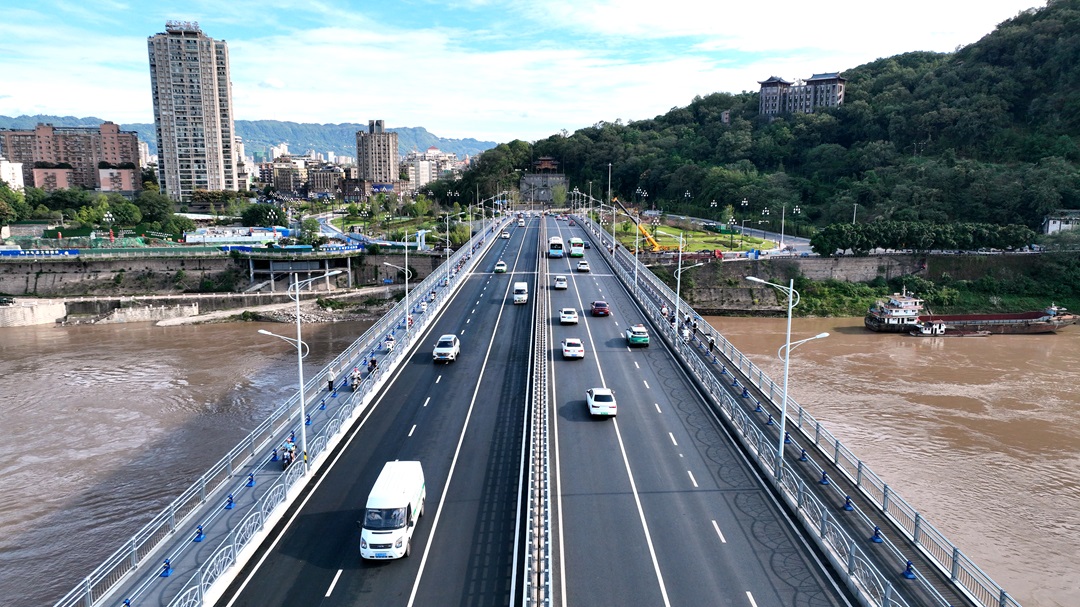 岷江大橋鳥瞰圖--加固改造完成后(1).jpg