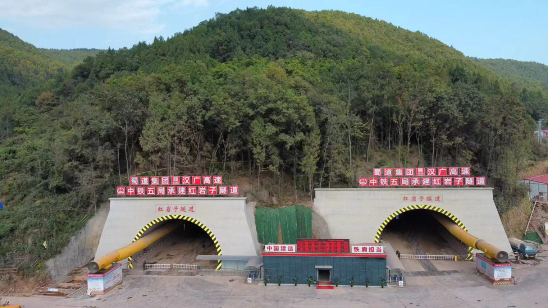 1760584699259008982.png 1d0bdbc5-6468-4f6c-a8dc-0c2e41354c01.png